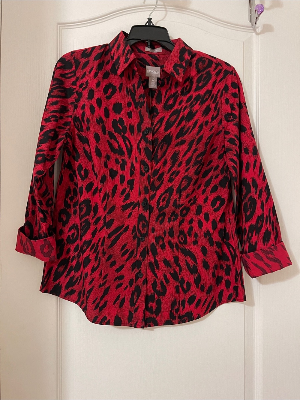 Chico’s Timeless Animal Lorena top size 0 NWT